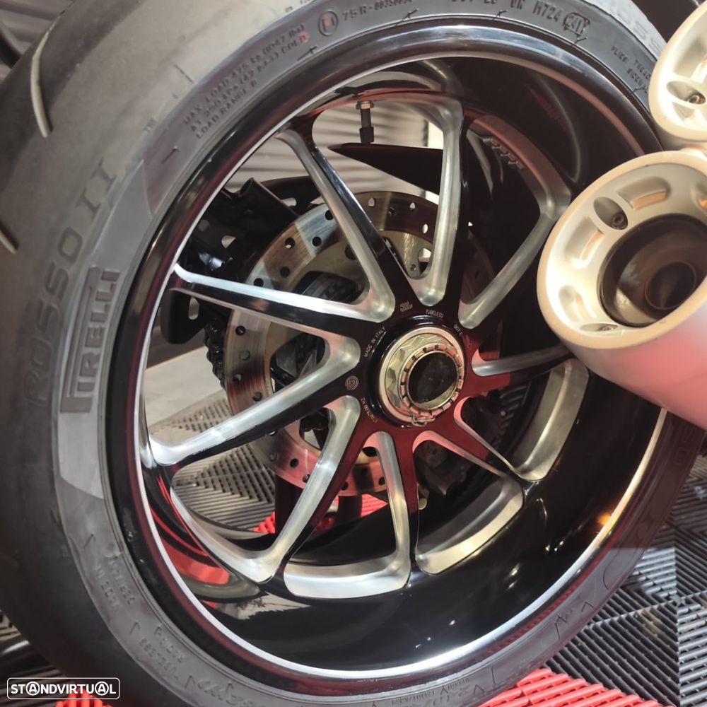 Ducati Diavel Red Carbon - 4