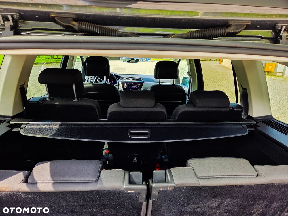 Volkswagen Touran 2.0 TDI BMT Comfortline DSG - 23