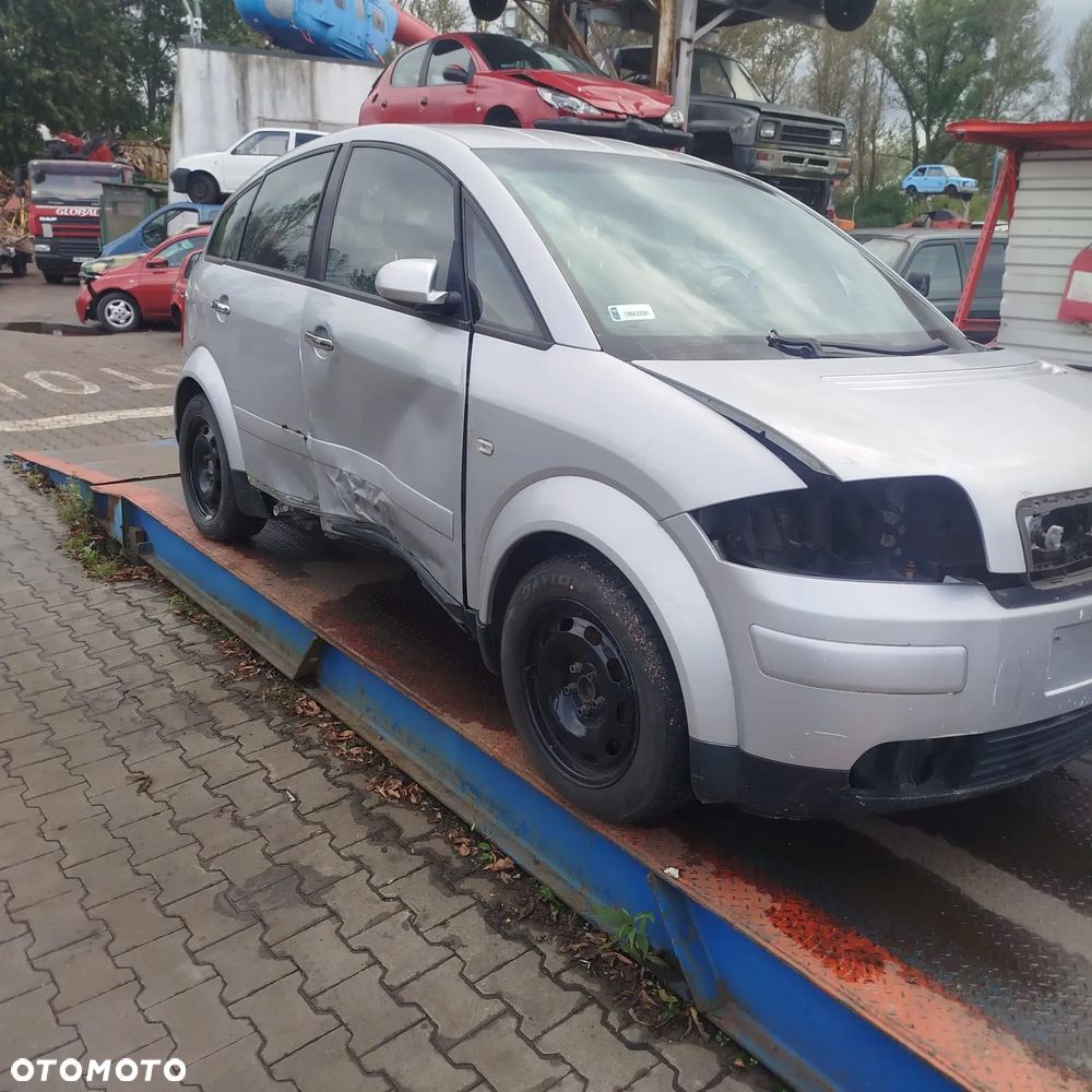 Audi A2 na części . - 3