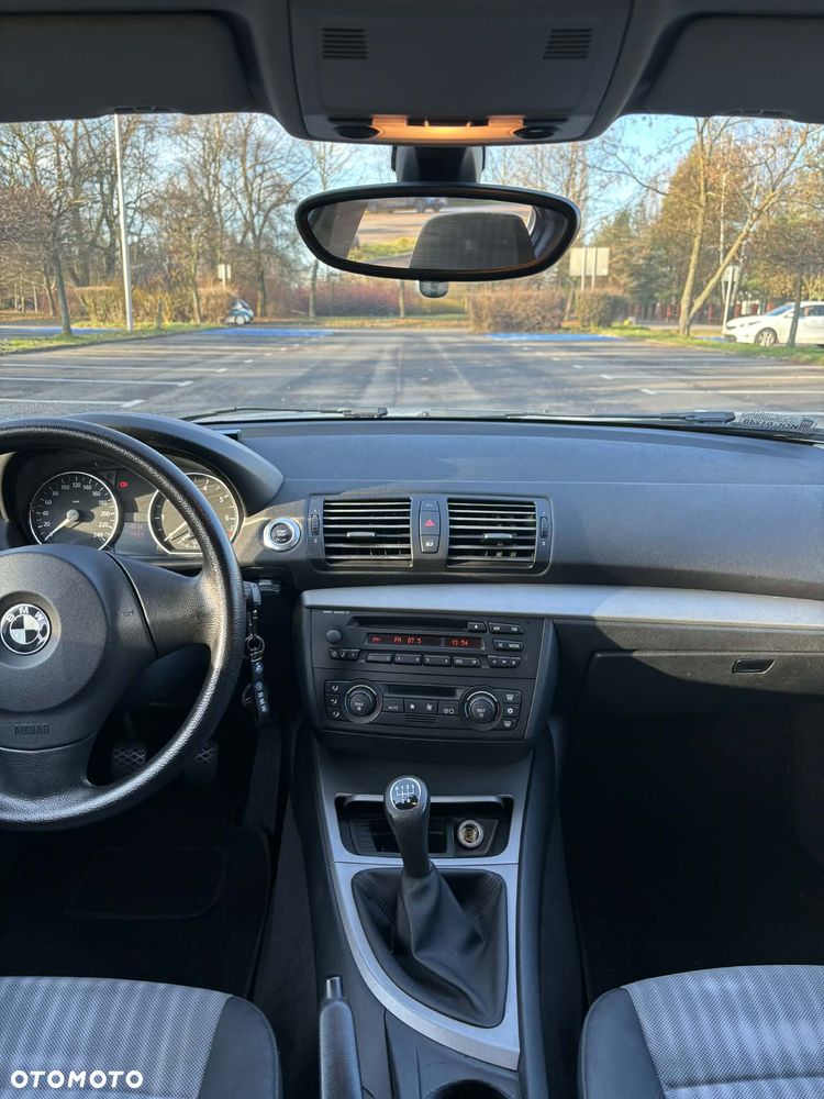 BMW Seria 1 - 15