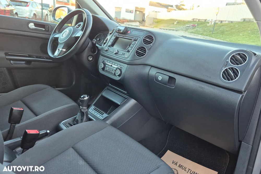 Volkswagen Golf 1.6 TDI BlueMotion Technology Comfortline - 20