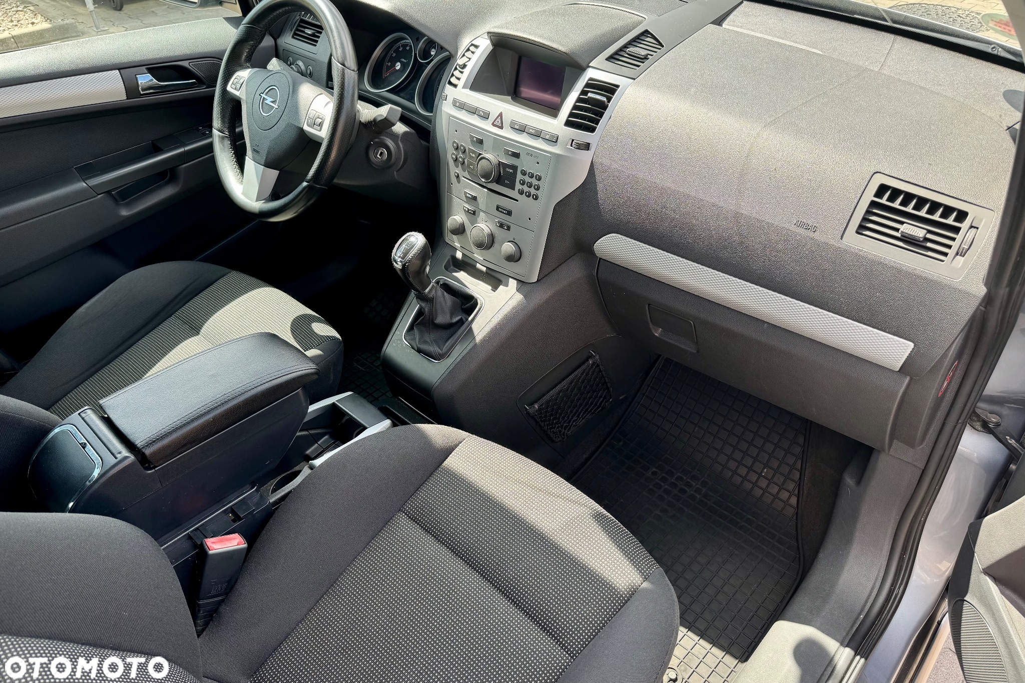 Opel Zafira - 14