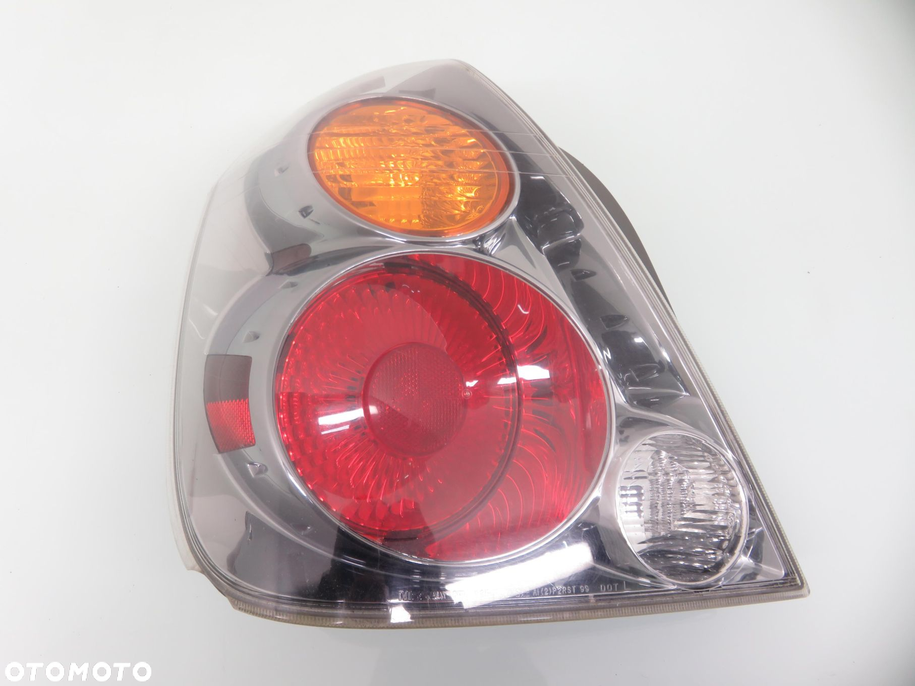 LAMPA LEWA TYLNA NISSAN ALTIMA L31 935300 - 6