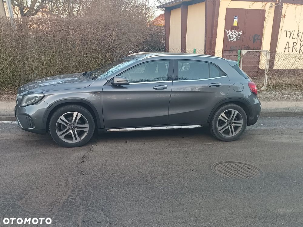 Mercedes-Benz GLA 220 d 7G-DCT UrbanStyle Edition - 1
