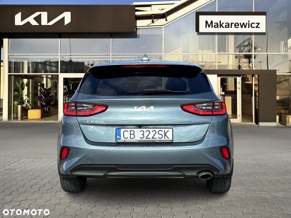 Kia Ceed - 4