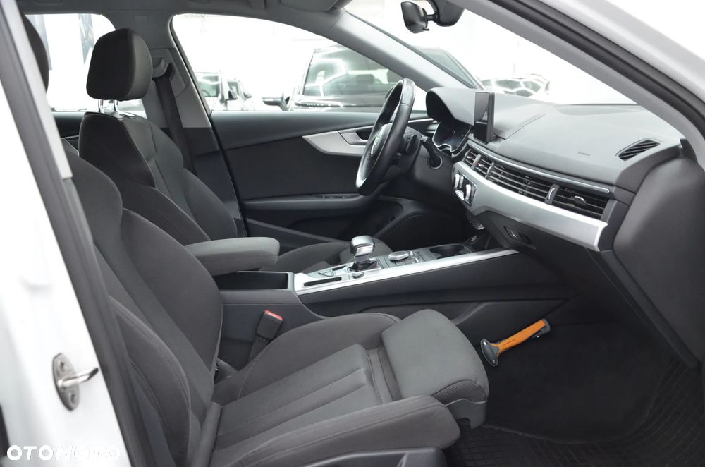 Audi A4 Avant 35 TDI S tronic - 15