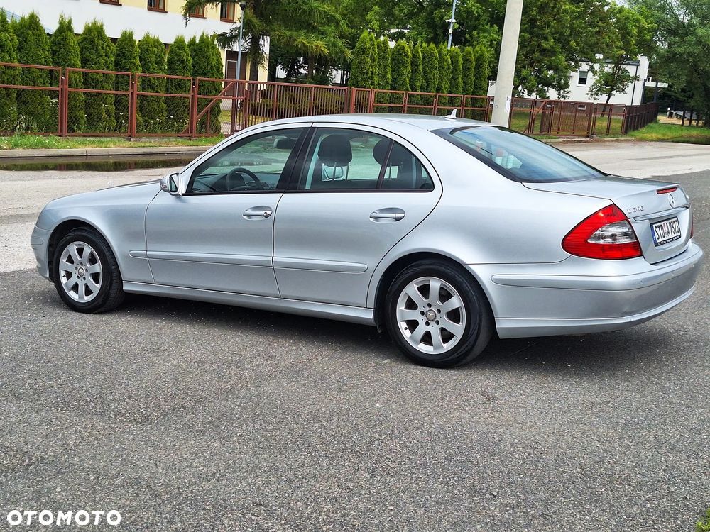 Mercedes-Benz Klasa E 200 CDI Classic DPF - 15