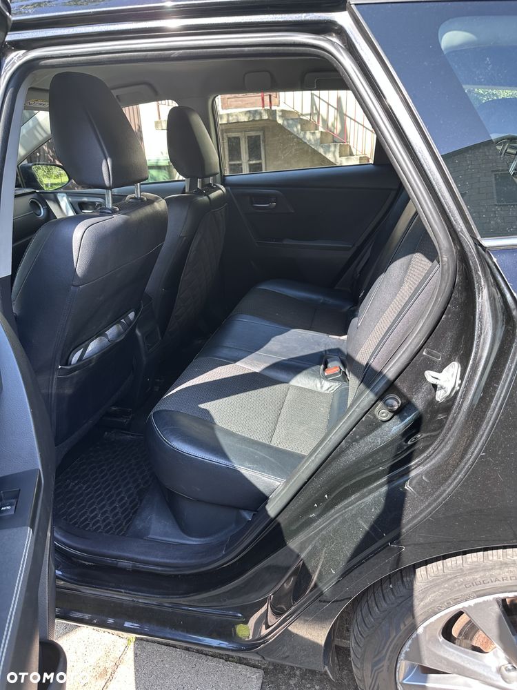 Toyota Auris - 18