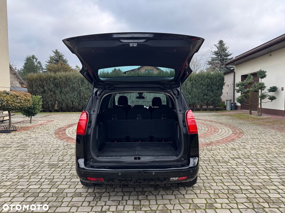 Peugeot 5008 1.6 THP Premium + - 26