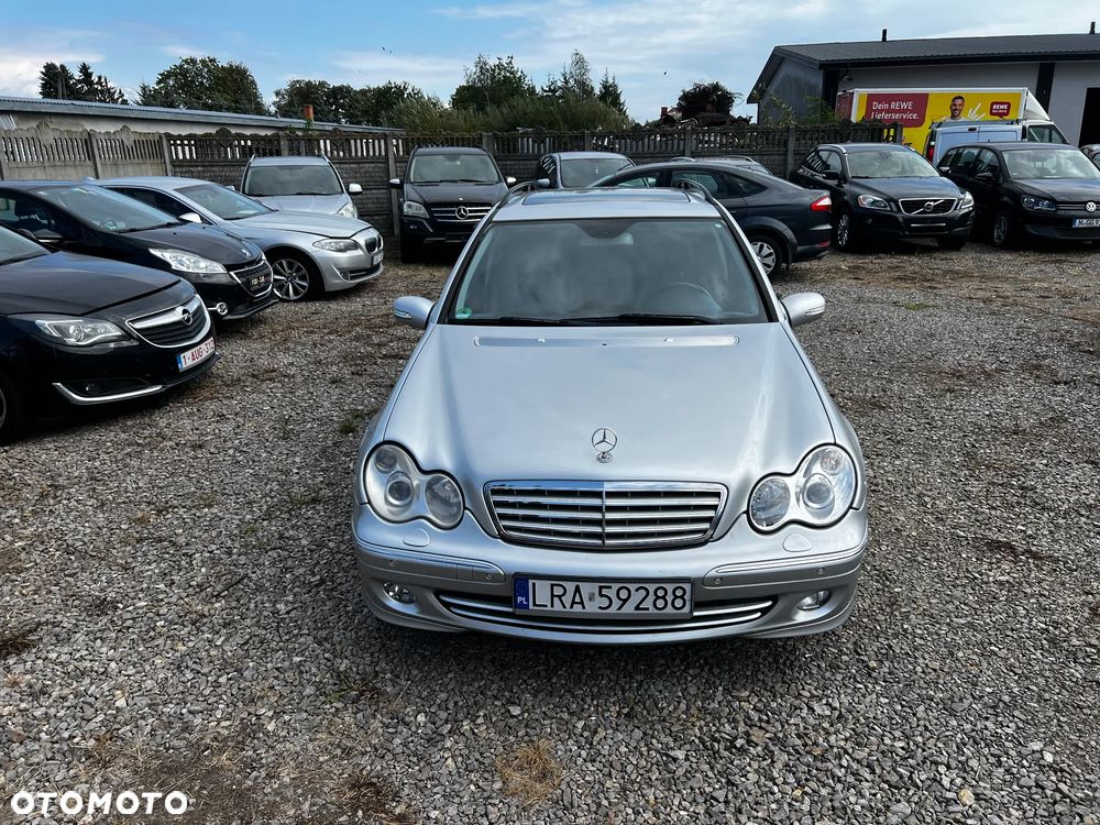 Mercedes-Benz Klasa C 220 CDI Automatik Avantgarde Sport Edition - 9