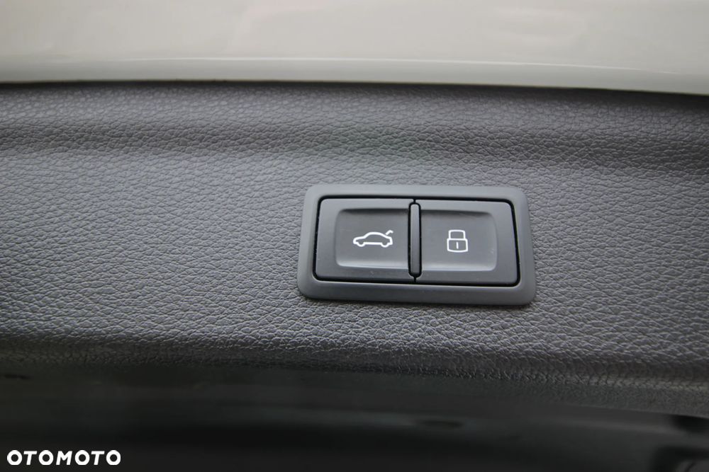 Audi Q3 40 TDI Quattro S Line S tronic - 12