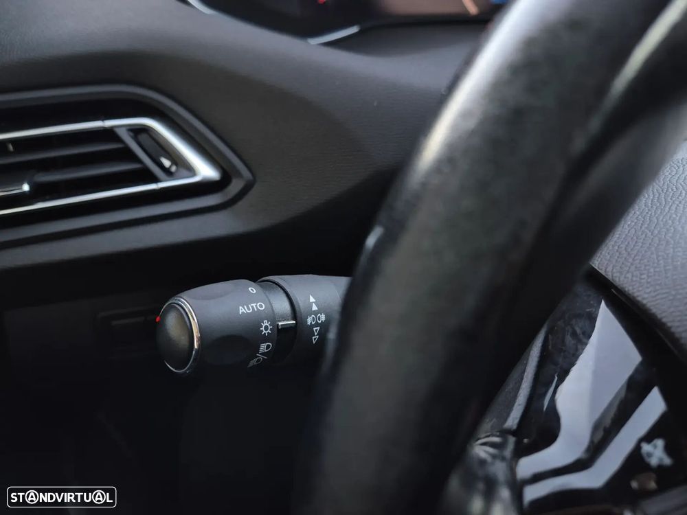 Peugeot 308 SW - 23