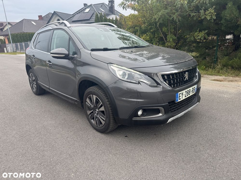 Peugeot 2008 1.2 Pure Tech Allure S&S - 3
