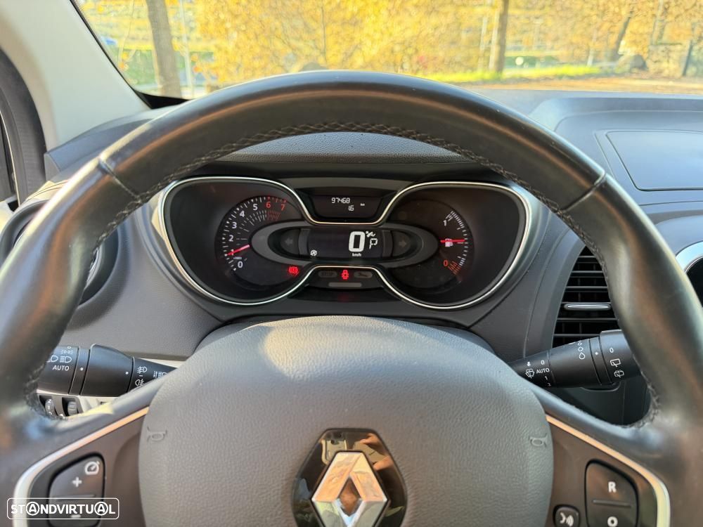 Renault Captur ENERGY TCe 120 EDC Luxe - 20
