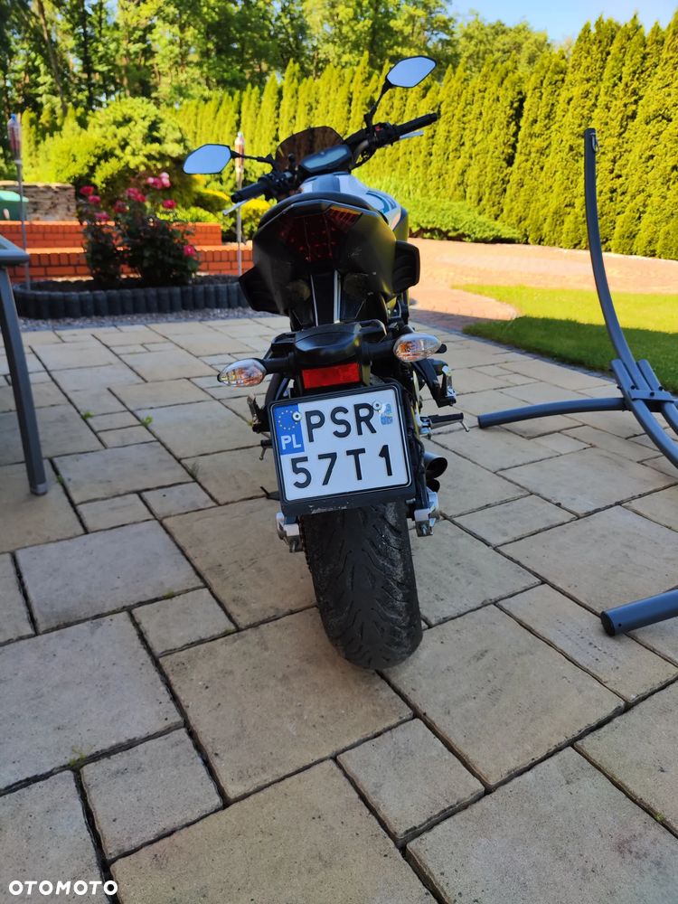 Yamaha MT - 5