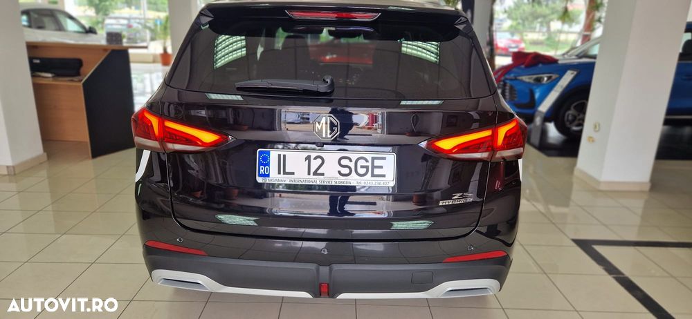 MG ZS HEV 1.5 GSI AT Exclusive - 10