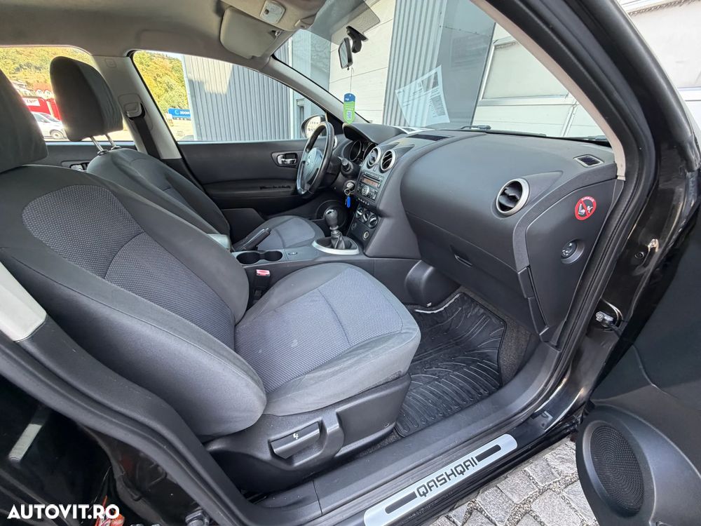 Nissan Qashqai - 12