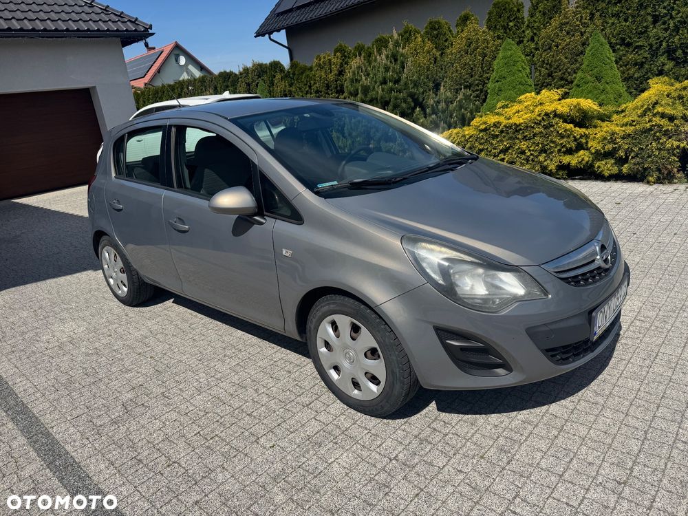 Opel Corsa 1.4 16V Edition 150 - 4