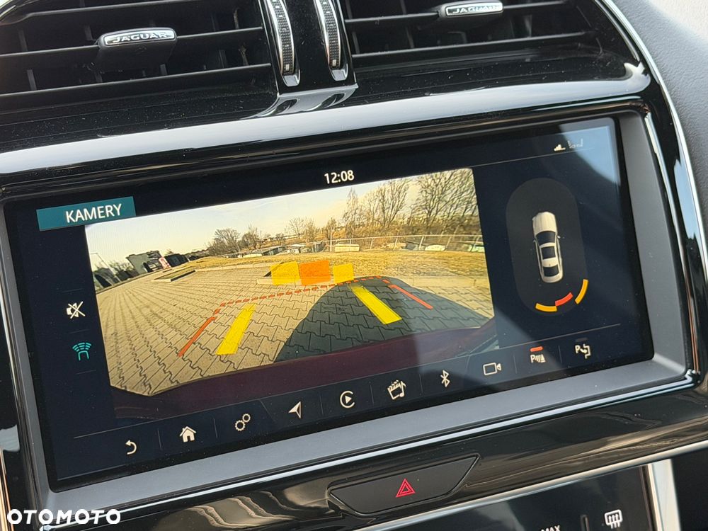 Jaguar XE P250 R-Dynamic Black - 24