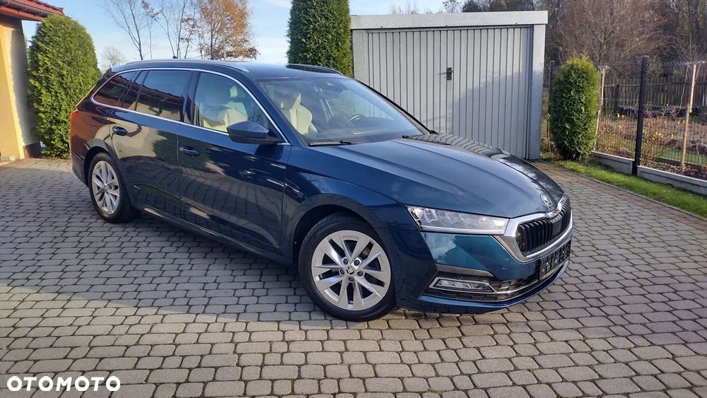 Skoda Octavia Combi 2.0 TDI DSG Style - 5