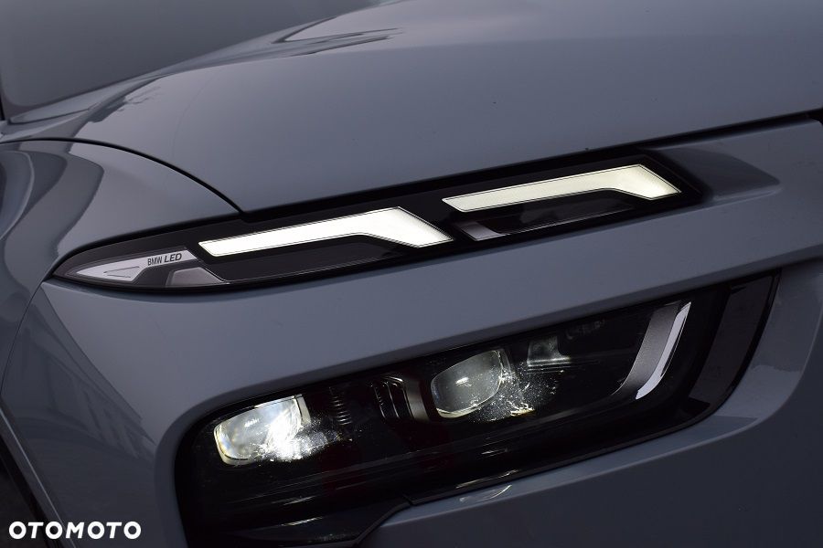 BMW X7 xDrive40d mHEV Individual Edition sport - 27