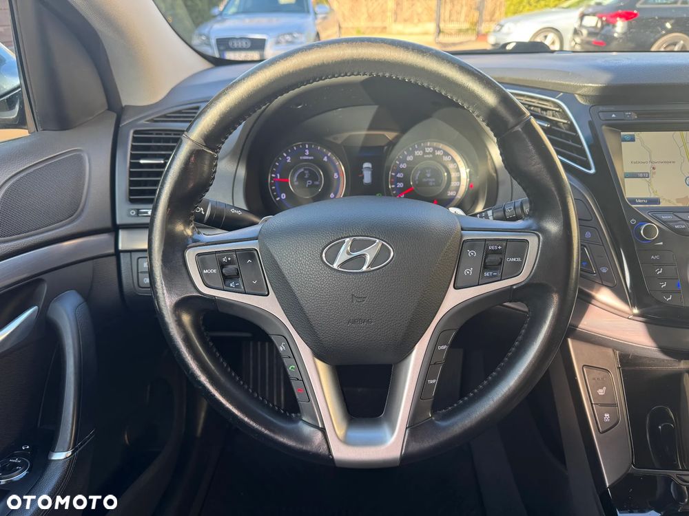 Hyundai i40 i40cw 1.7 CRDi Automatik Fifa World Cup Edition - 15