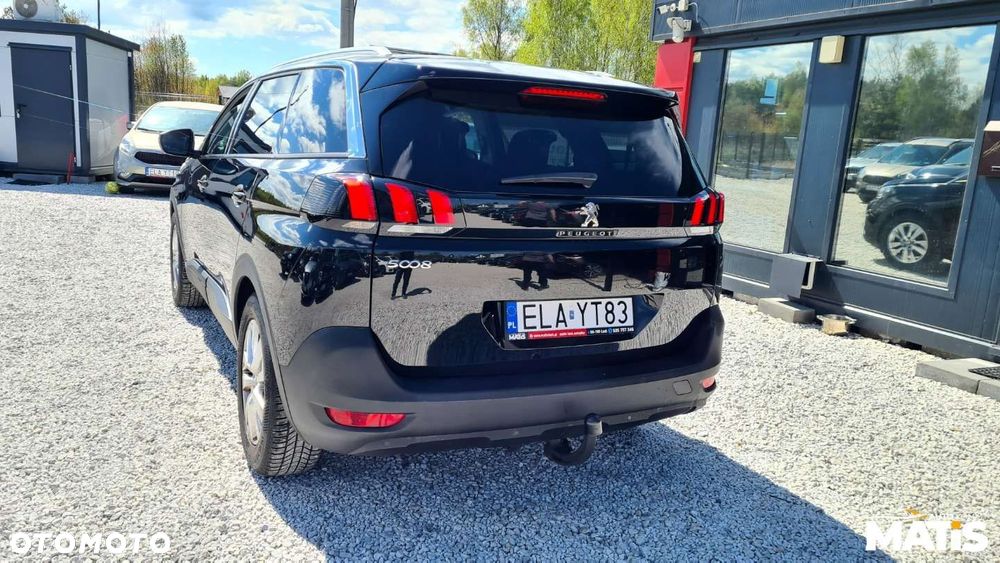 Peugeot 5008 - 35