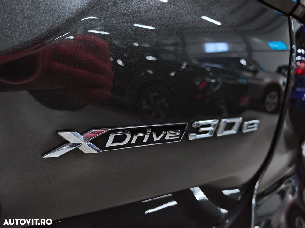 BMW X3 xDrive30e AT PHEV - 32