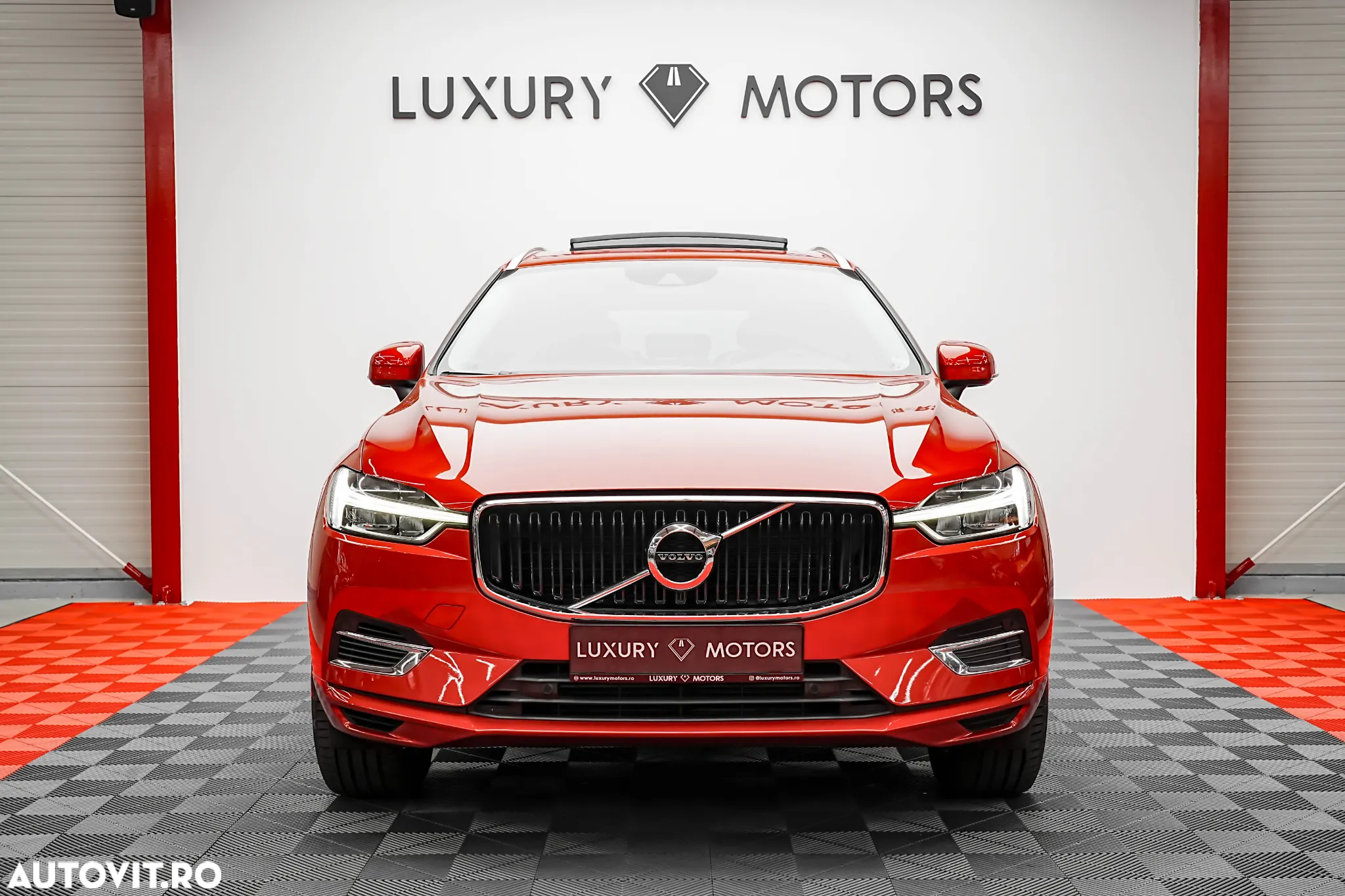 Volvo XC 60 T8 Twin Engine AWD Geartronic Momentum - 3