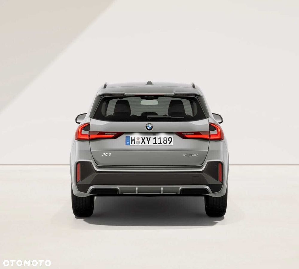 BMW X1 sDrive18i M Sport - 5