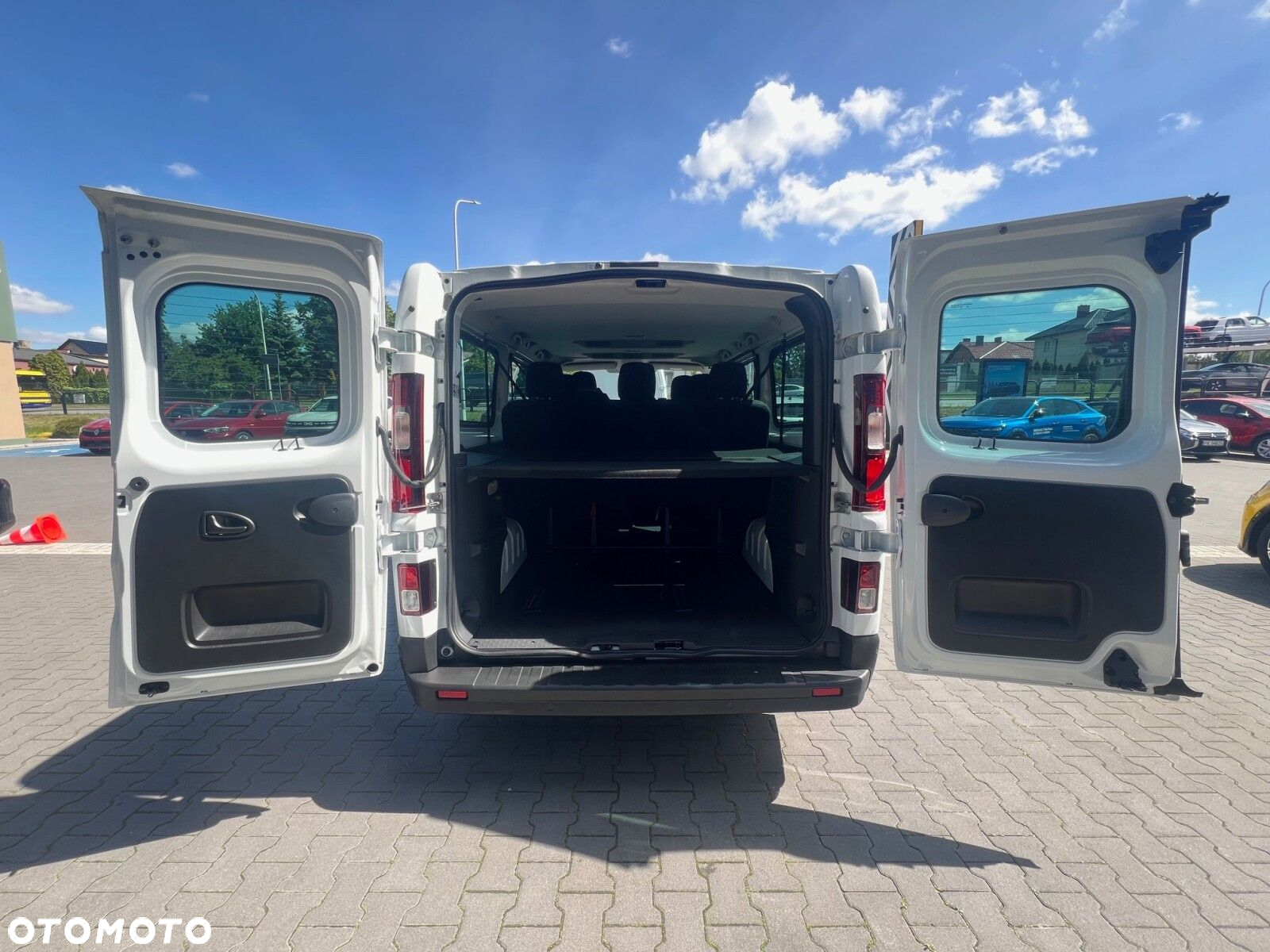 Renault Trafic - 17