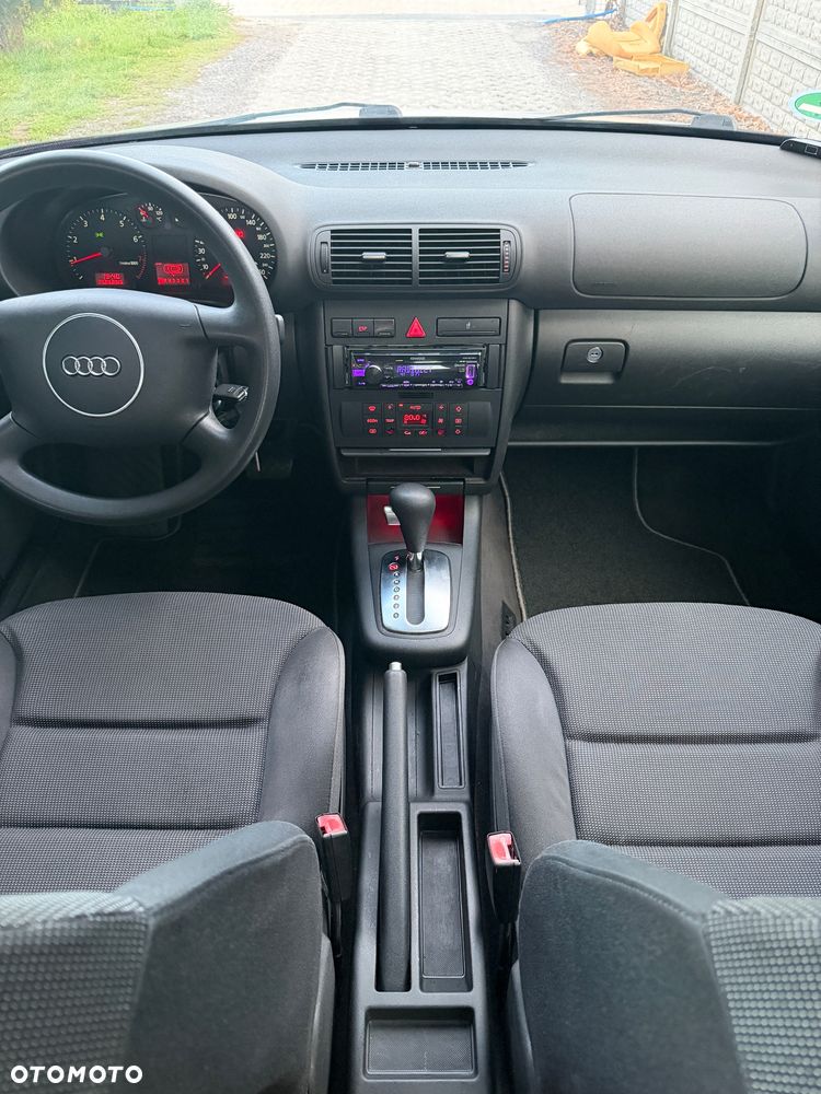 Audi A3 Sportback - 8