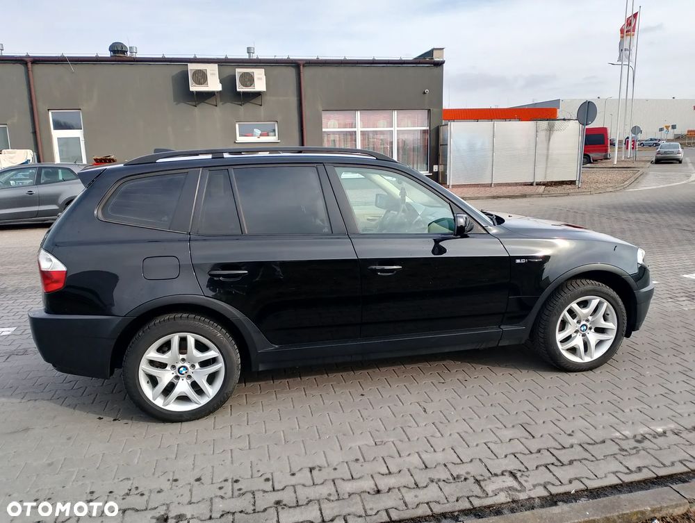 BMW X3 3.0i - 4