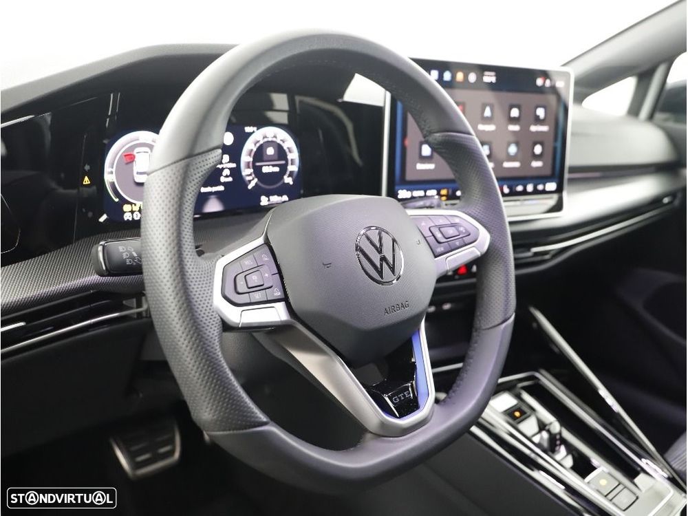 Volkswagen Golf — fotografia 13