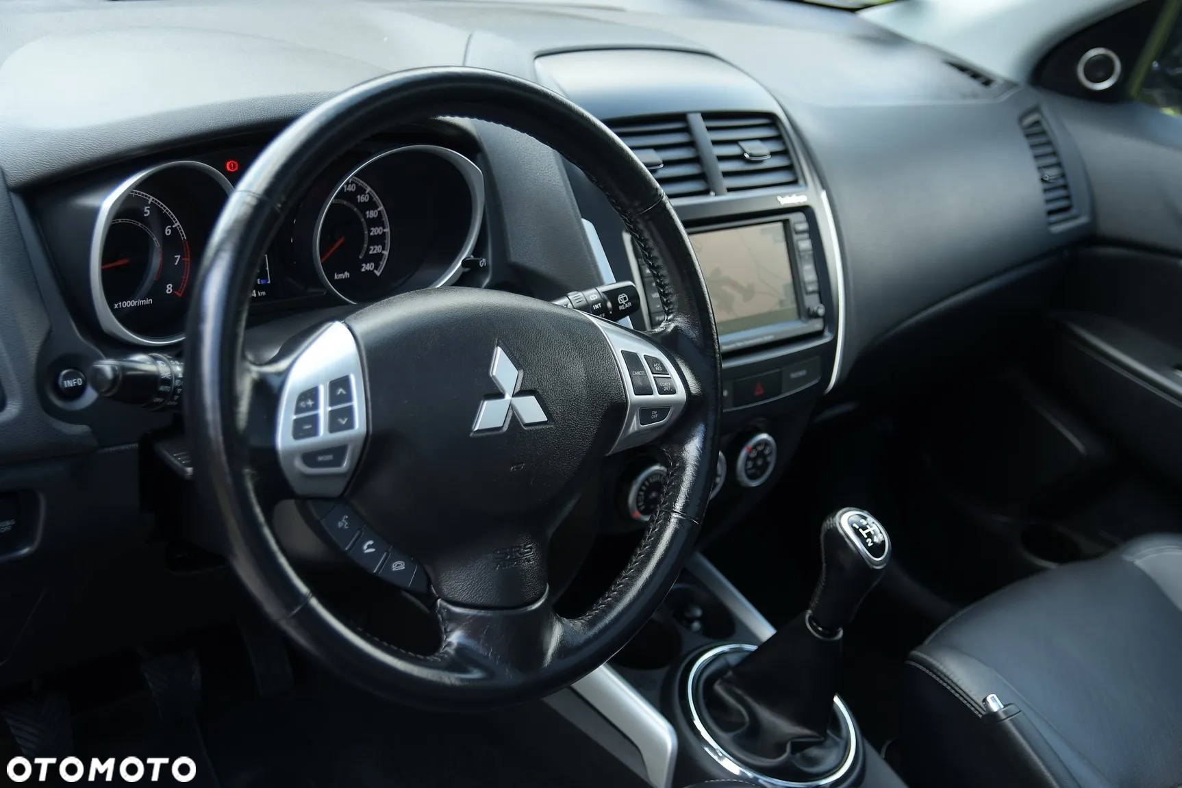 Mitsubishi ASX 1.6 Invite Navi - 21
