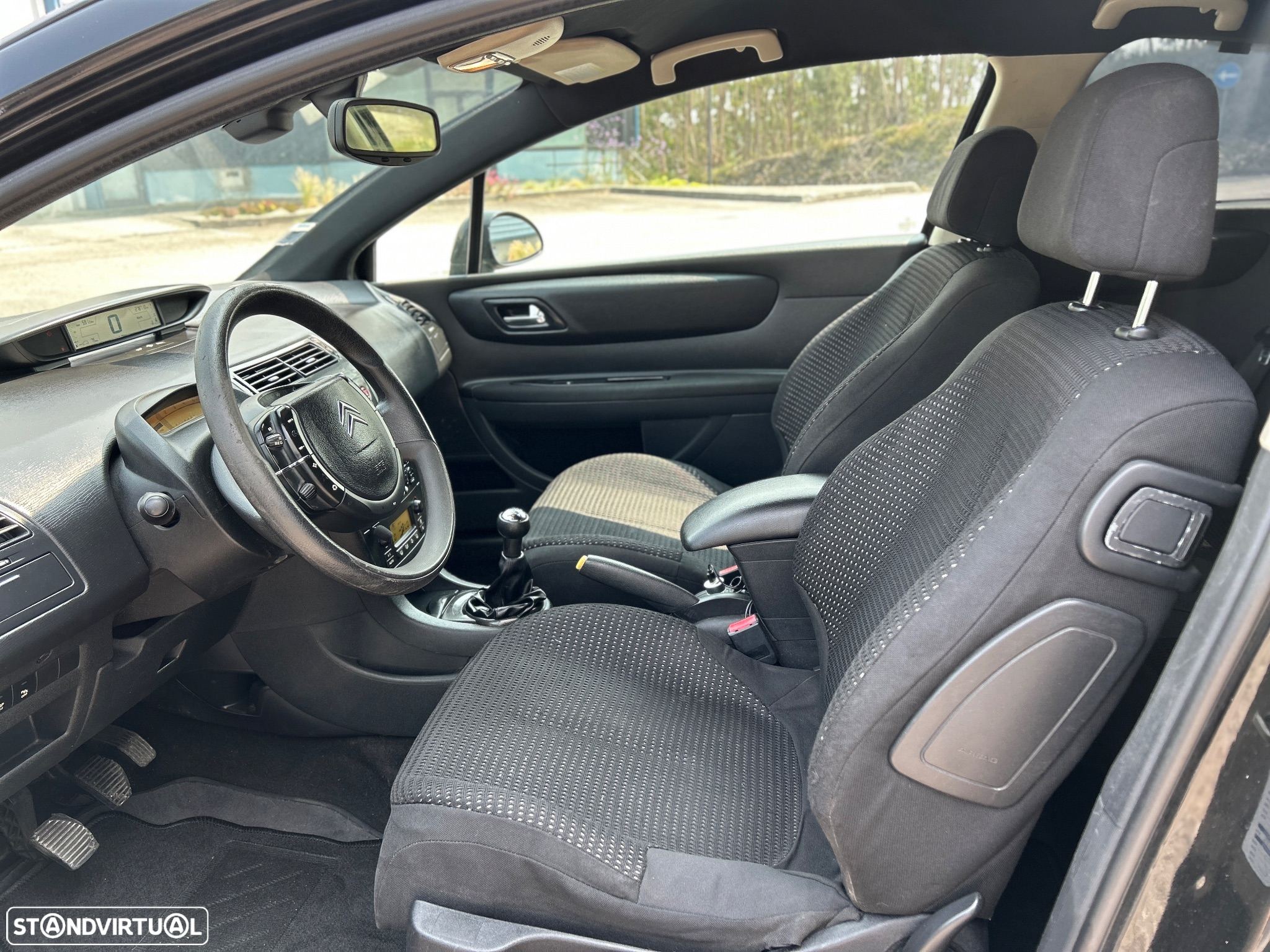 Citroën C4 Coupé 1.6 HDi VTR Pack - 6