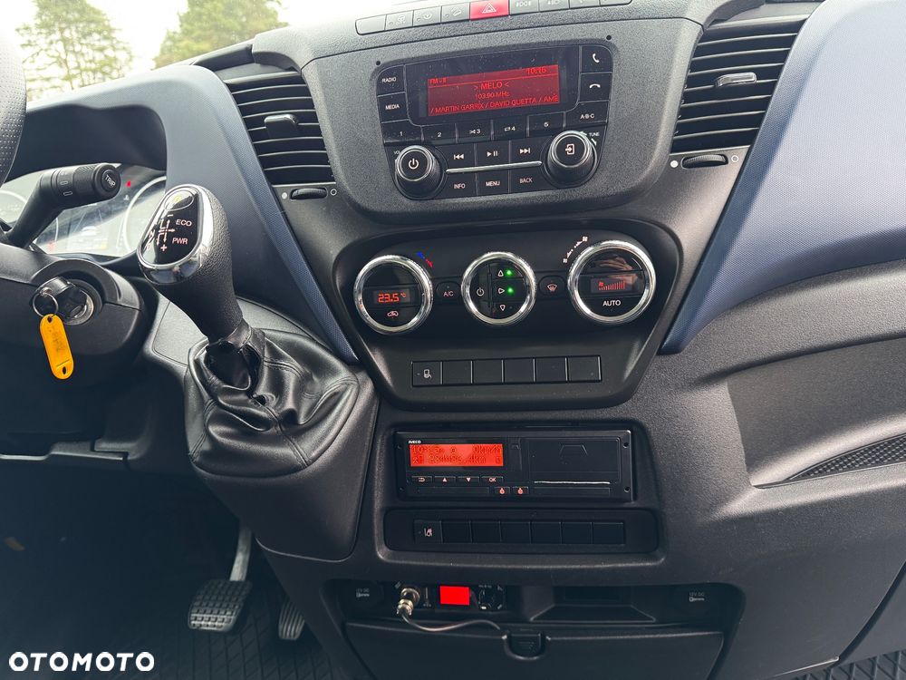 Iveco Daily‼️72C18‼️3.0 HI-MATIC Chłodnia/Mroźnia zakres -32C/+22C THERMO KING V-500 MAX Źródło Zasilania 400V Grube Ściany/Podłoga Przegroda komorowa‼️ Full LED na bliźniaku Salon Polska Poduszki Pneumatyczne DMC7200kg - 26