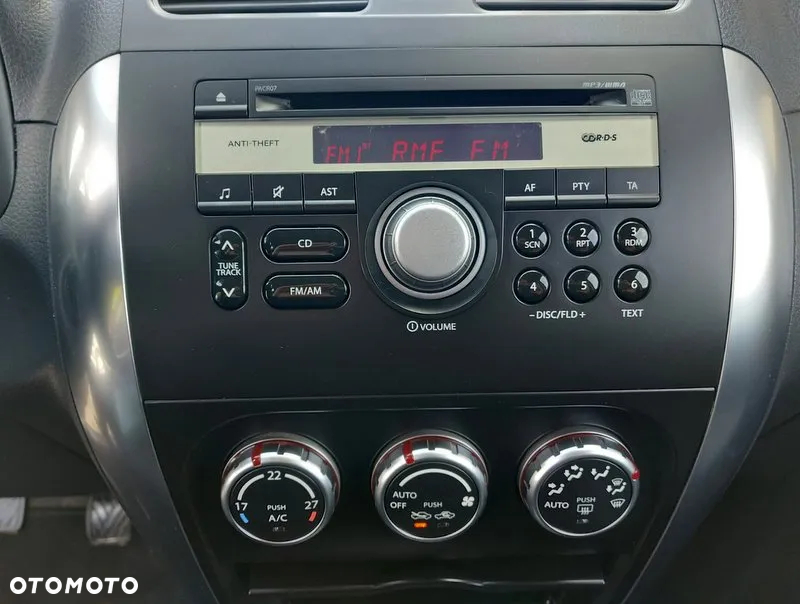 Suzuki SX4 1.6 VVT Comfort - 38