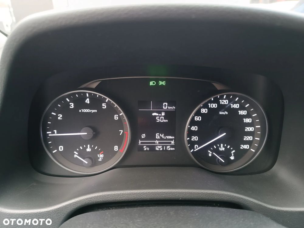 Hyundai Elantra - 15