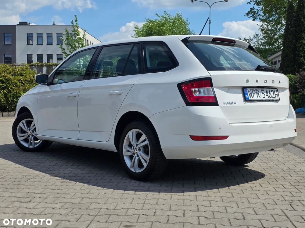 Skoda Fabia 1.0 TSI Ambition - 6