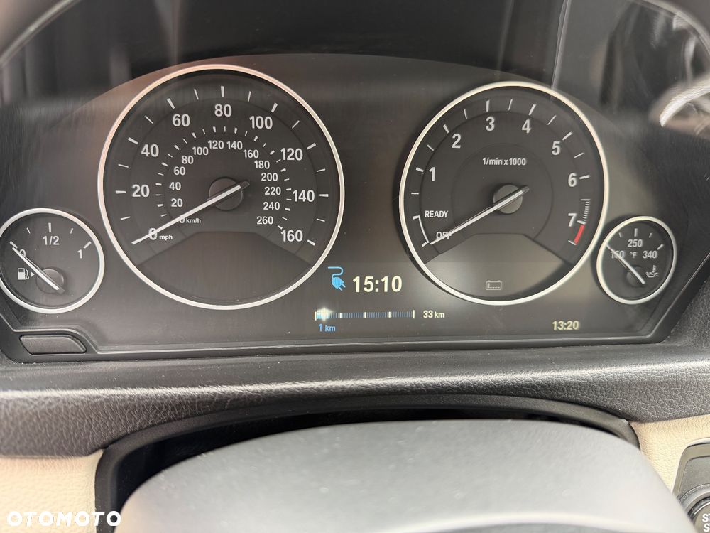 BMW Seria 3 330e iPerformance M Sport - 11