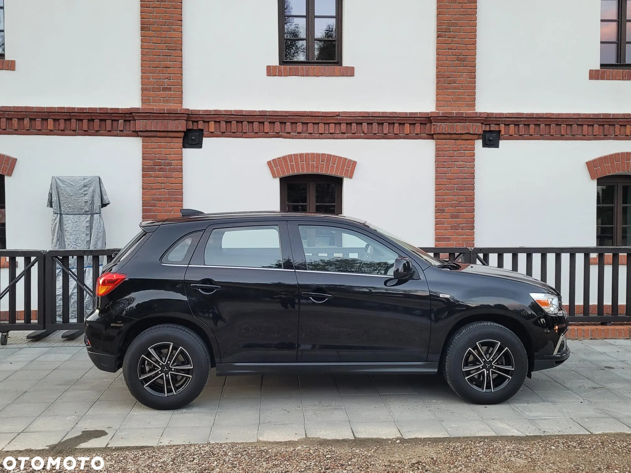 Mitsubishi ASX 1.6 2WD Edition 100 - 3