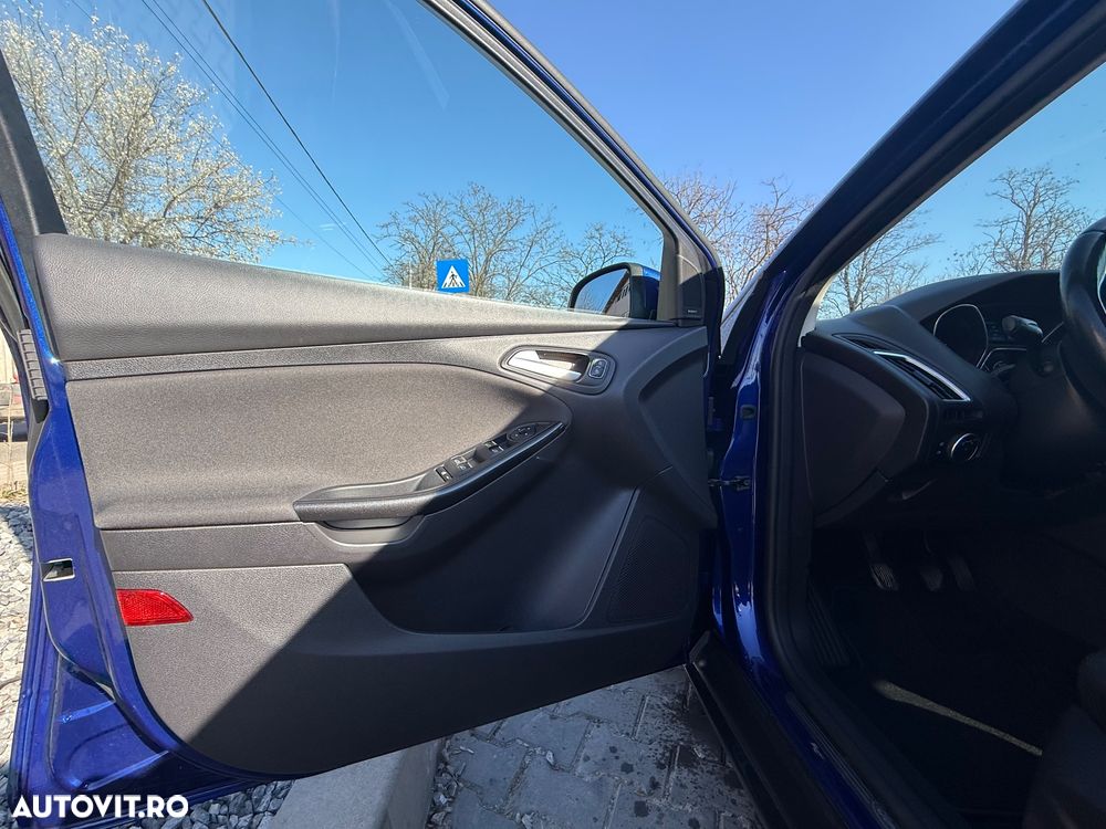 Ford Focus 1.0 EcoBoost Titanium - 7