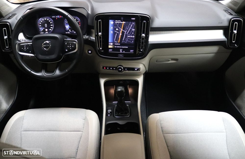 Volvo XC 40 1.5 T3 Tech Edition - 31