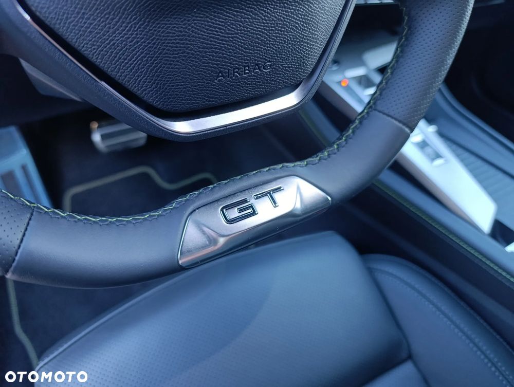Peugeot 408 1.6 Plug-In Hybrid 180 GT EAT8 - 24