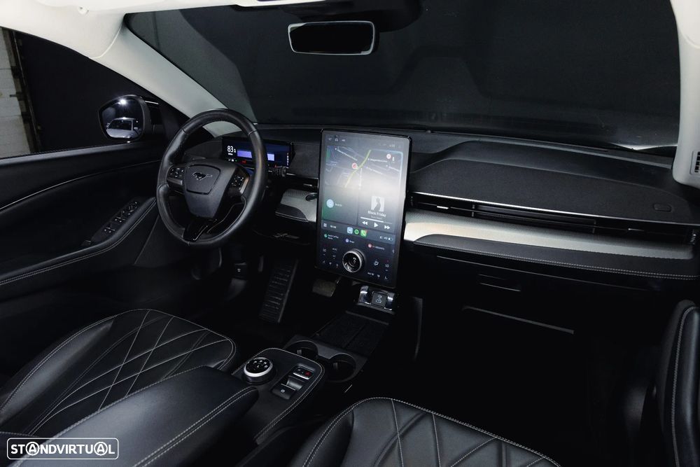 Ford Mustang Mach-E Standard - 10