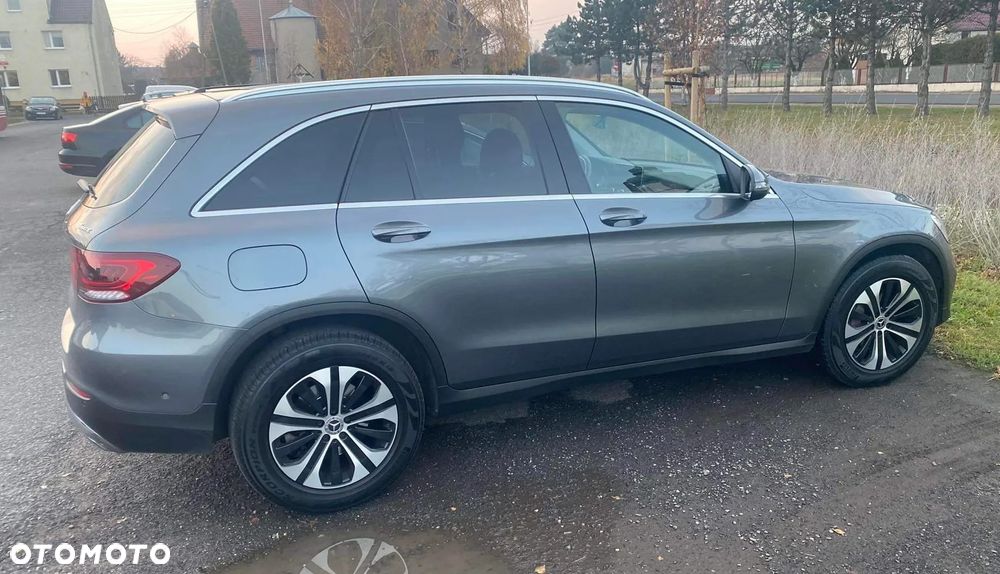 Mercedes-Benz GLC 200 d 4-Matic Business Edition - 3