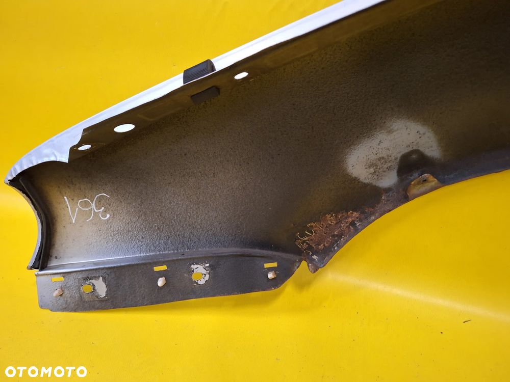 BŁOTNIK PRAWY PRZÓD PRZEDNI VOLKSWAGEN GOLF IV 5D LAK: LB7Z NR361 - 7