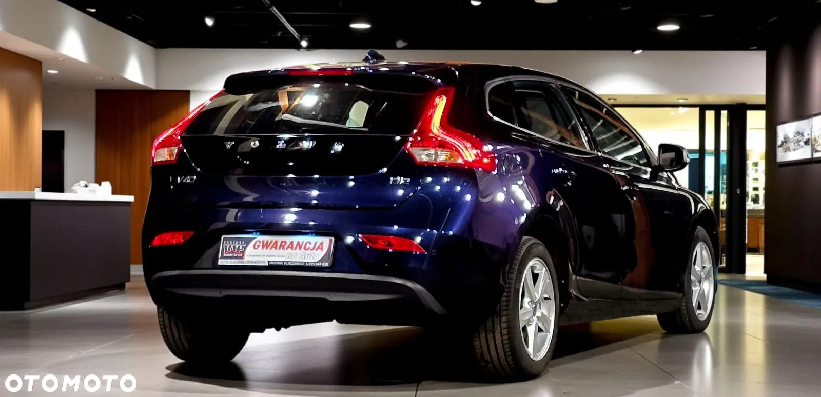 Volvo V40 D2 Drive-E Momentum - 3
