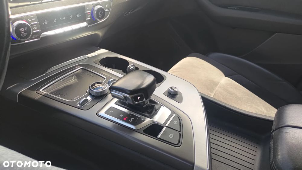 Audi Q7 - 4